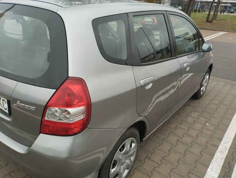 Honda Jazz, снимка 2 - Автомобили и джипове - 47959207