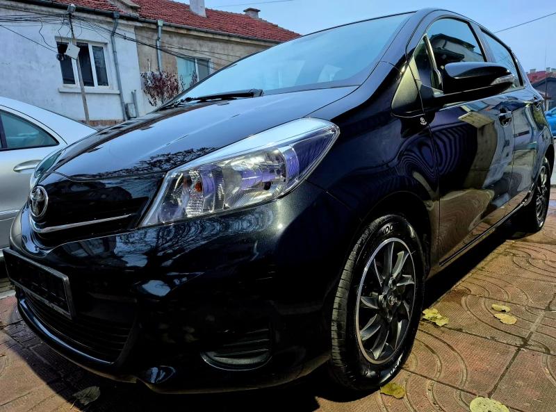 Toyota Yaris 1.33ivvt-нави-6speed-верига-нов, снимка 1 - Автомобили и джипове - 48241529