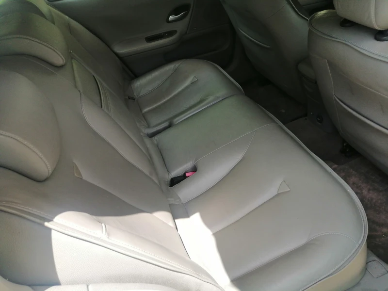 Renault Laguna, снимка 7 - Автомобили и джипове - 52544088