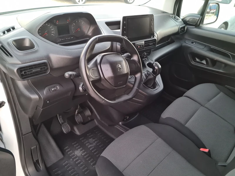 Peugeot Partner 1.5 HDI / navi / euro 6, снимка 10 - Автомобили и джипове - 51798395