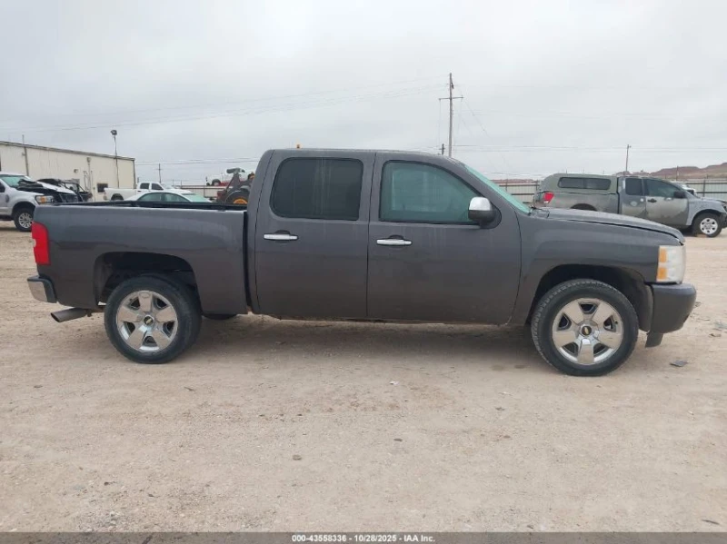 Chevrolet Silverado 5.3L V-8 VVT, 315HP 4X2 Drive, снимка 5 - Автомобили и джипове - 53021746