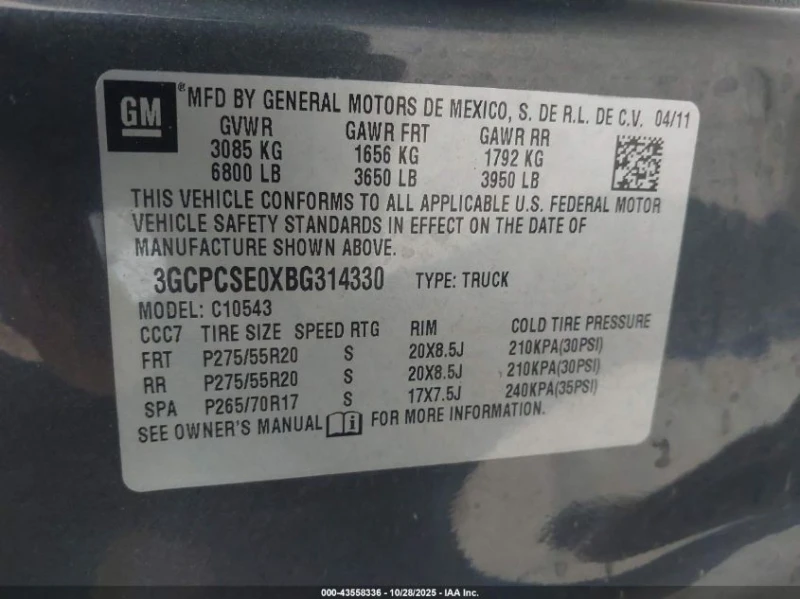 Chevrolet Silverado 5.3L V-8 VVT, 315HP 4X2 Drive, снимка 15 - Автомобили и джипове - 53021746