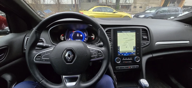 Renault Megane 1.3 Tce, снимка 13 - Автомобили и джипове - 53055997