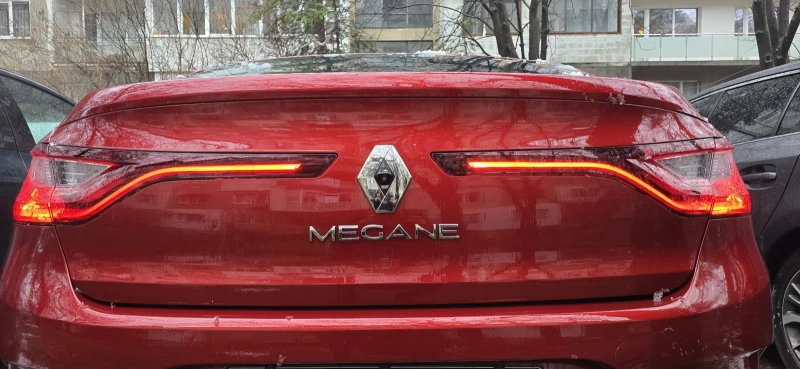 Renault Megane 1.3 Tce, снимка 5 - Автомобили и джипове - 53055997
