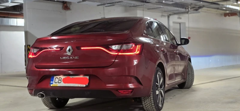 Renault Megane 1.3 Tce, снимка 6 - Автомобили и джипове - 53244400