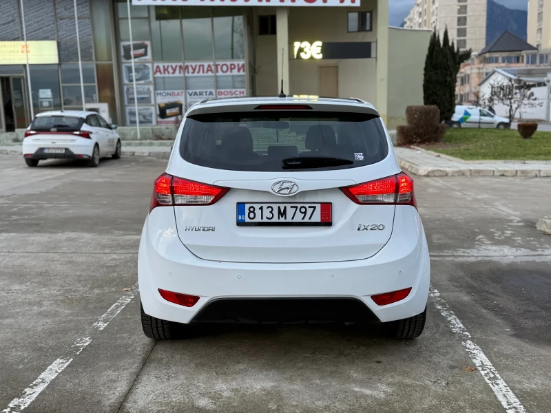 Hyundai Ix20, снимка 6 - Автомобили и джипове - 53276051
