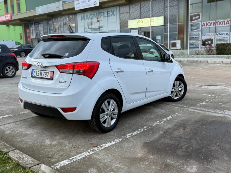 Hyundai Ix20, снимка 5 - Автомобили и джипове - 53276051