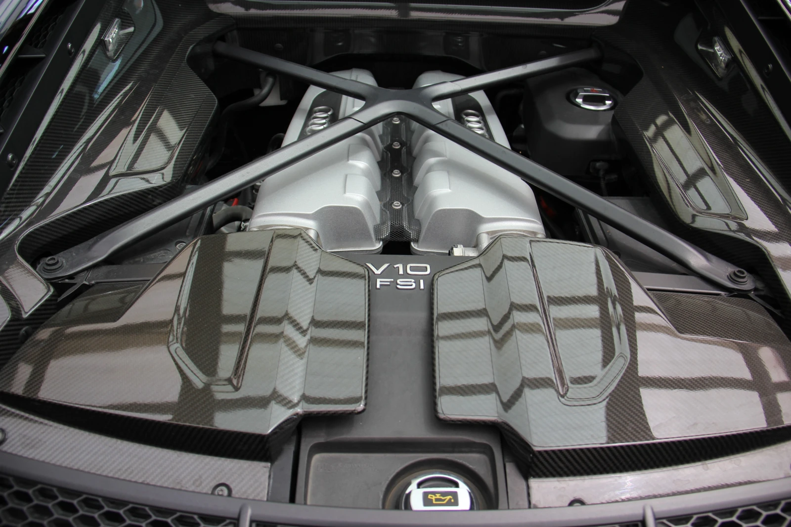 Audi R8 Perfomance/V10/Bang&Olufsen/Audi Keramik/Carbon | Mobile.bg   12