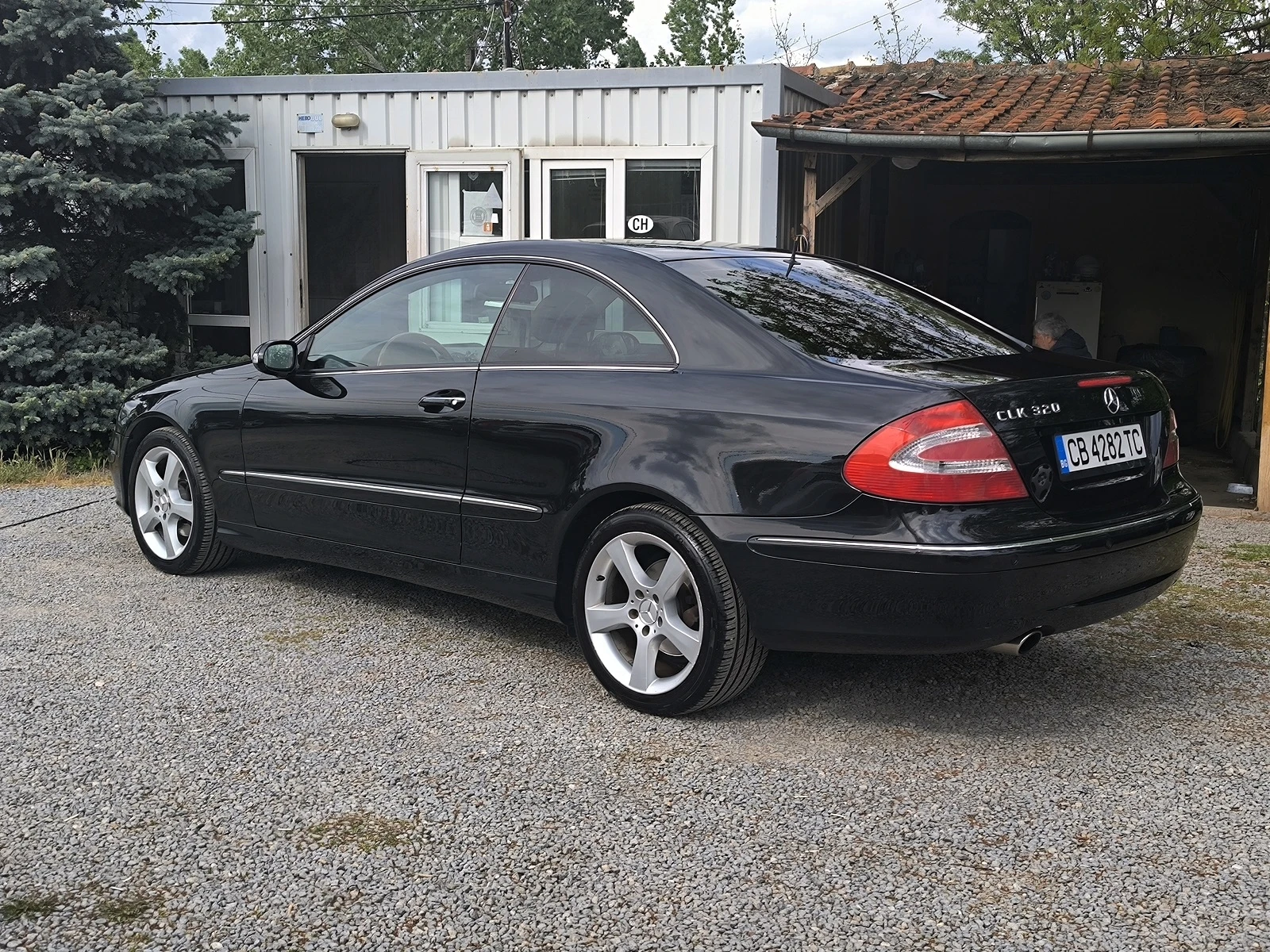 Mercedes-Benz CLK 320 V6 DESIGNO!NAVI/AUTOMATIC - изображение 4