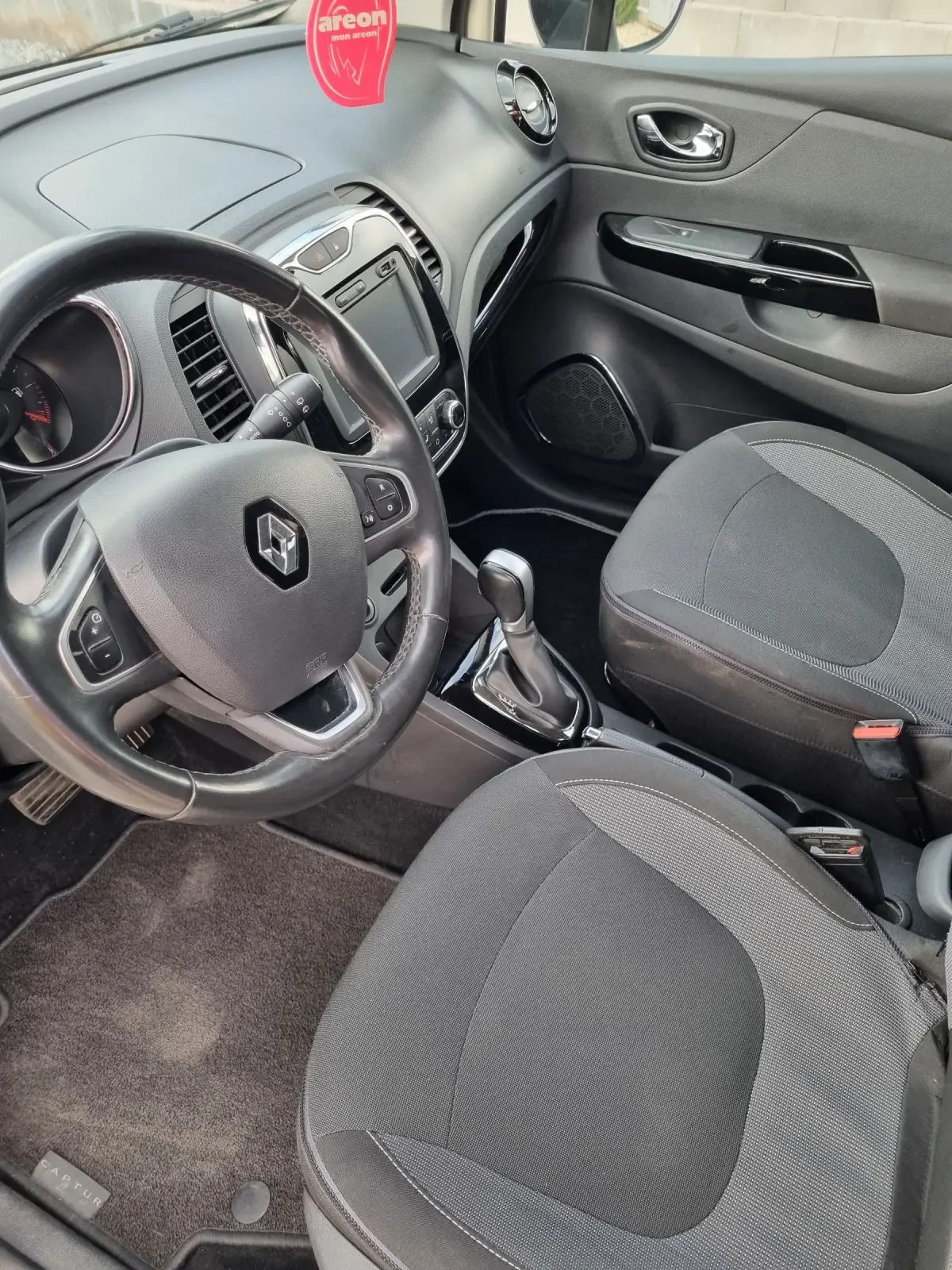 Renault Captur 1.2Tce - изображение 7