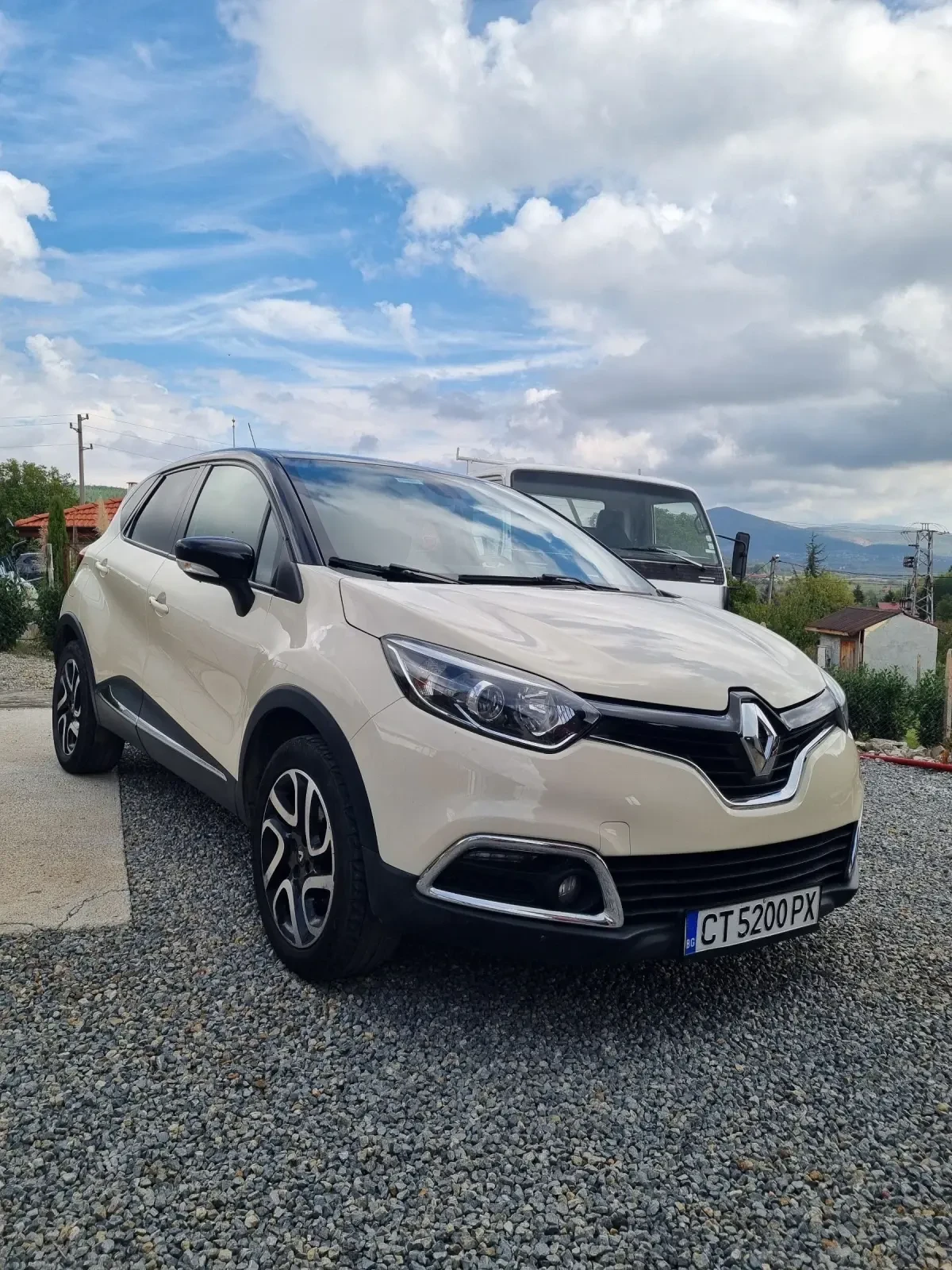 Renault Captur 1.2Tce - изображение 2