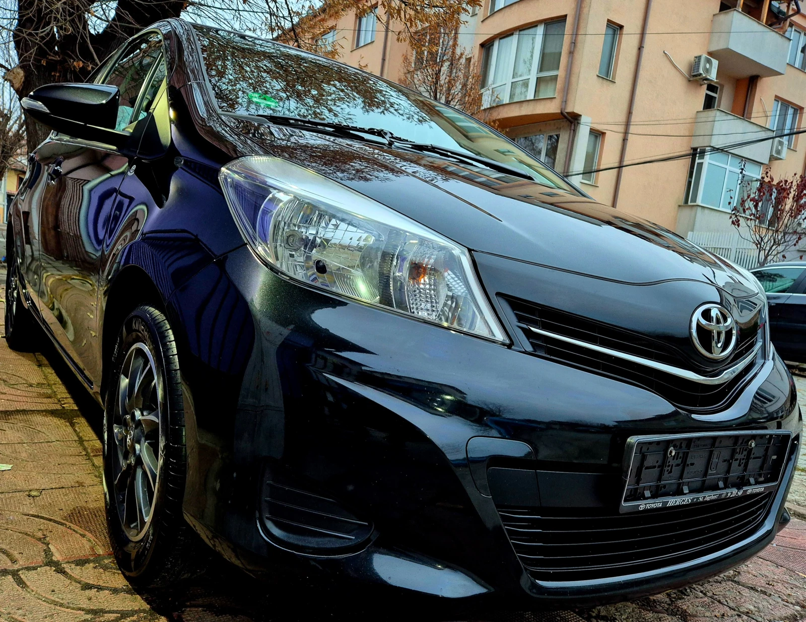 Toyota Yaris 1.33ivvt-нави-6speed-верига-нов - изображение 6