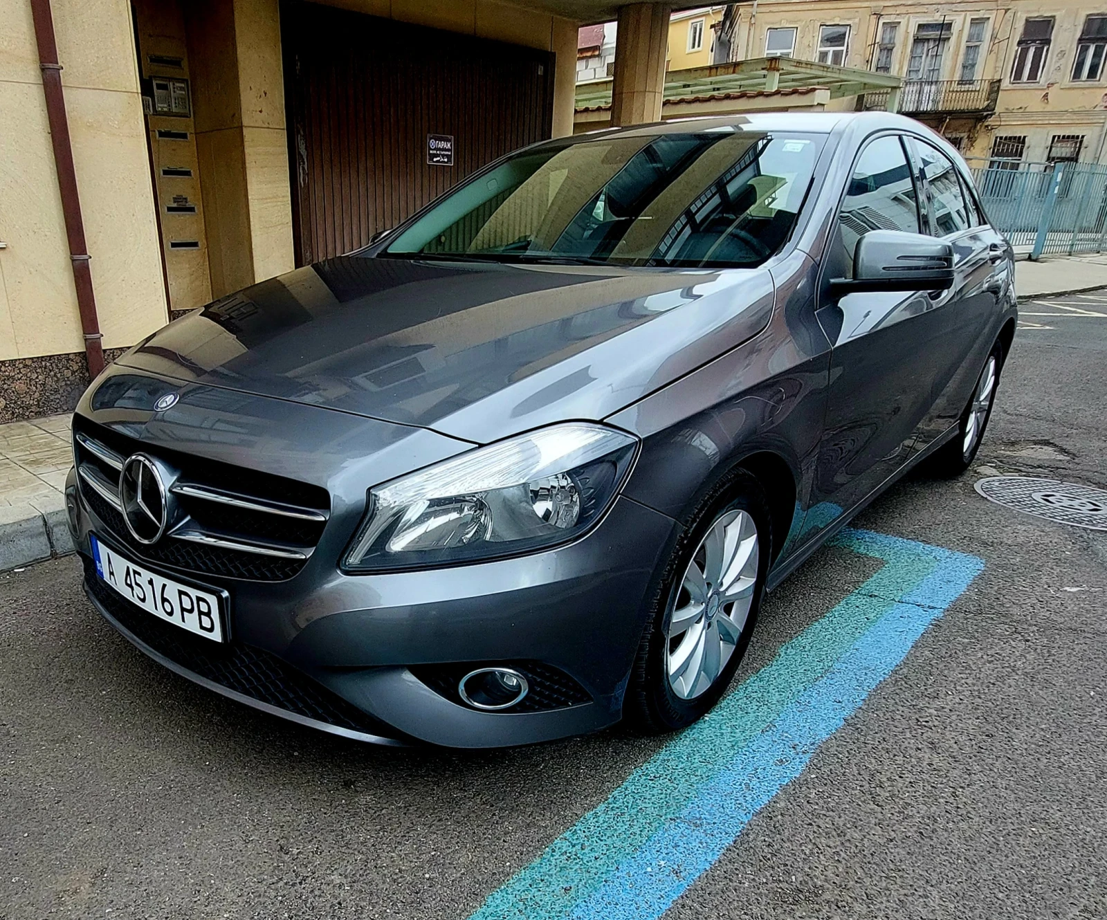 Mercedes-Benz A 180 1.8 Бензин - изображение 5