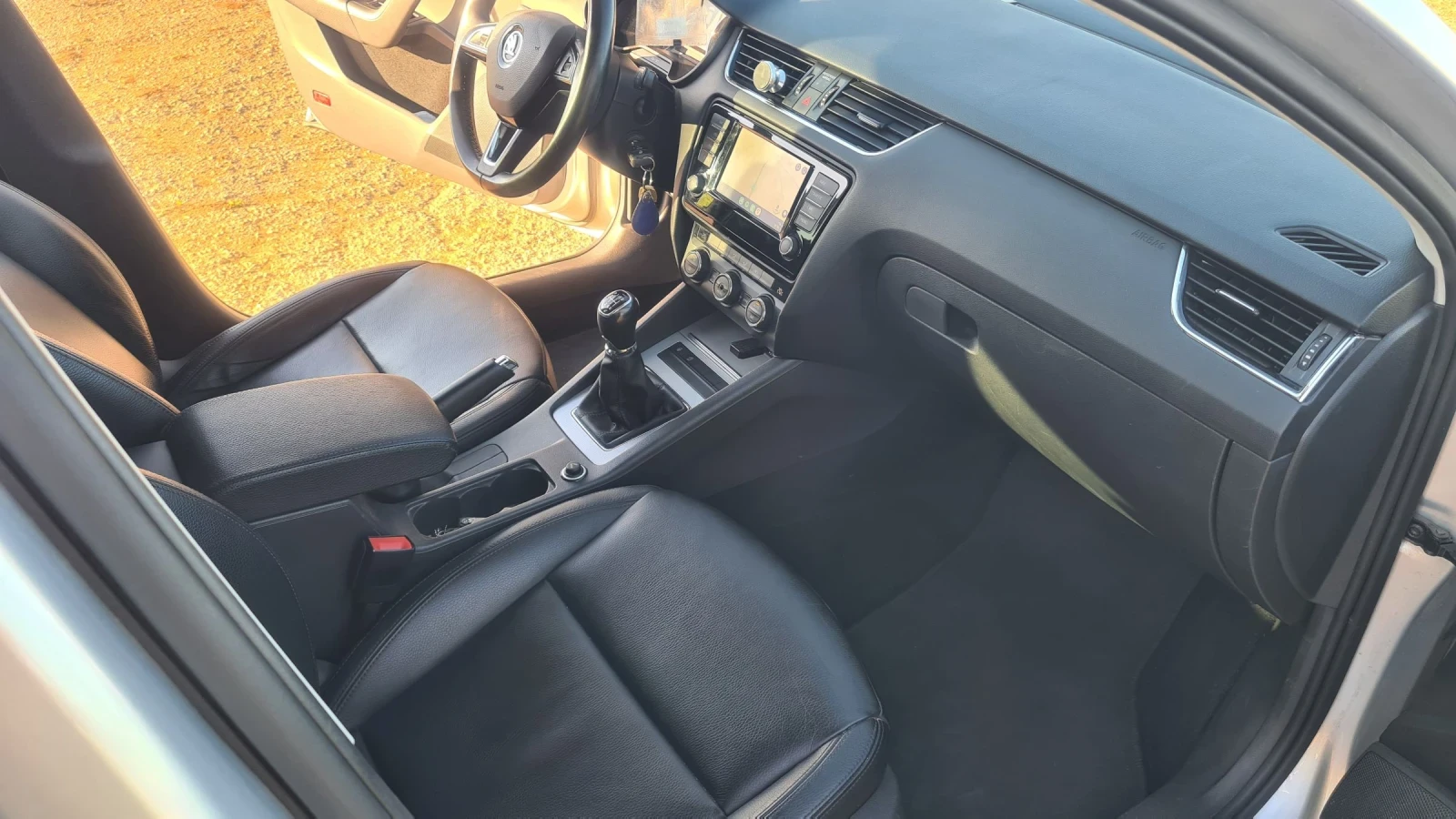 Skoda Octavia 1.4G-tec* Нави+ Кожа*  - изображение 9