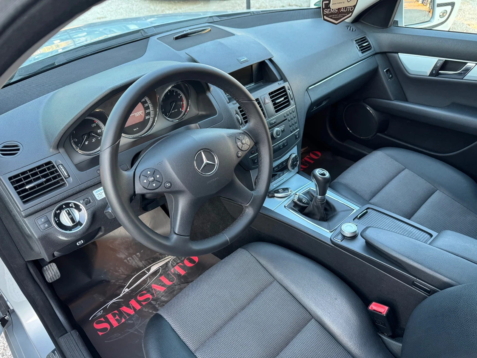Mercedes-Benz C 180 CGI 1.8i BLUE EFFICIENCY AVANTGARDE - изображение 9