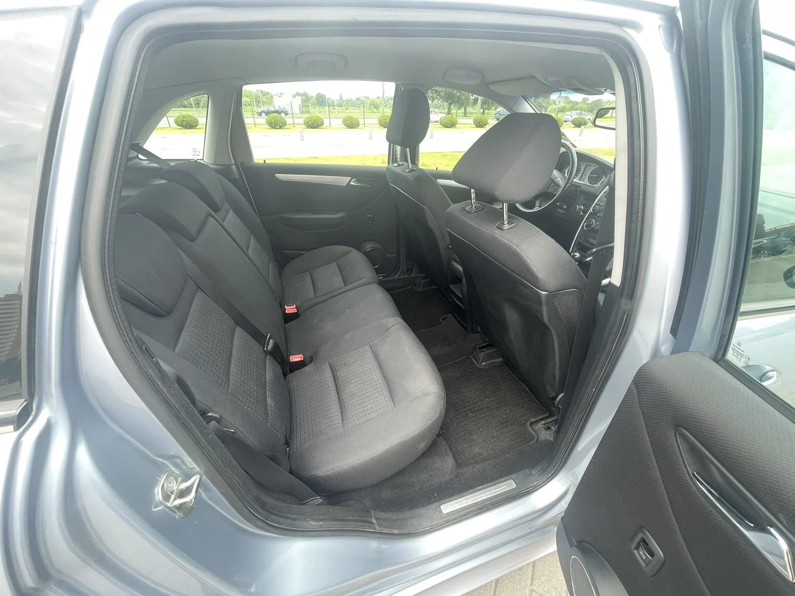 Mercedes-Benz B 200  - изображение 6
