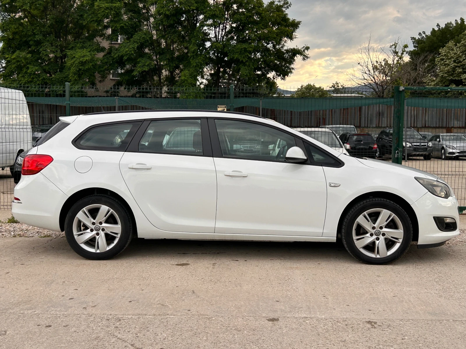 Opel Astra 1.7 - изображение 6