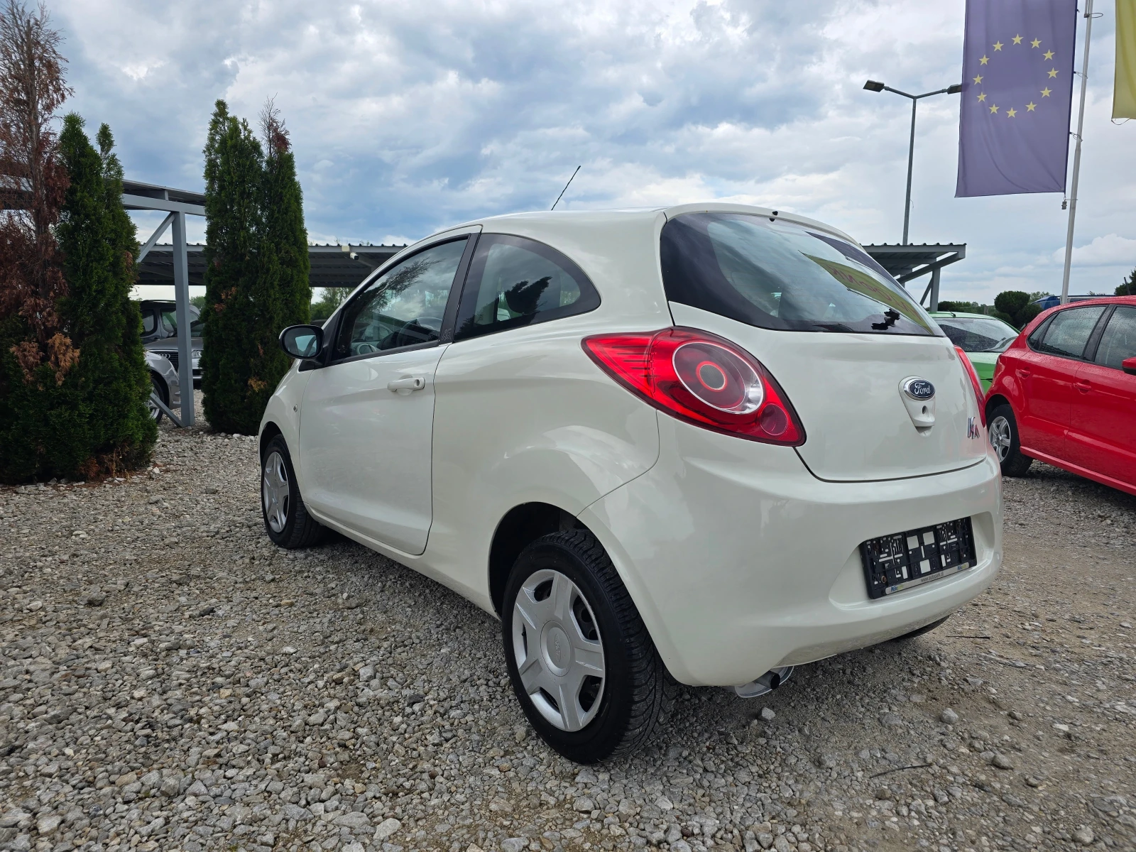Ford Ka 1.2 КЛИМАТИК РЕАЛНИ КИЛОМЕТРИ - изображение 3