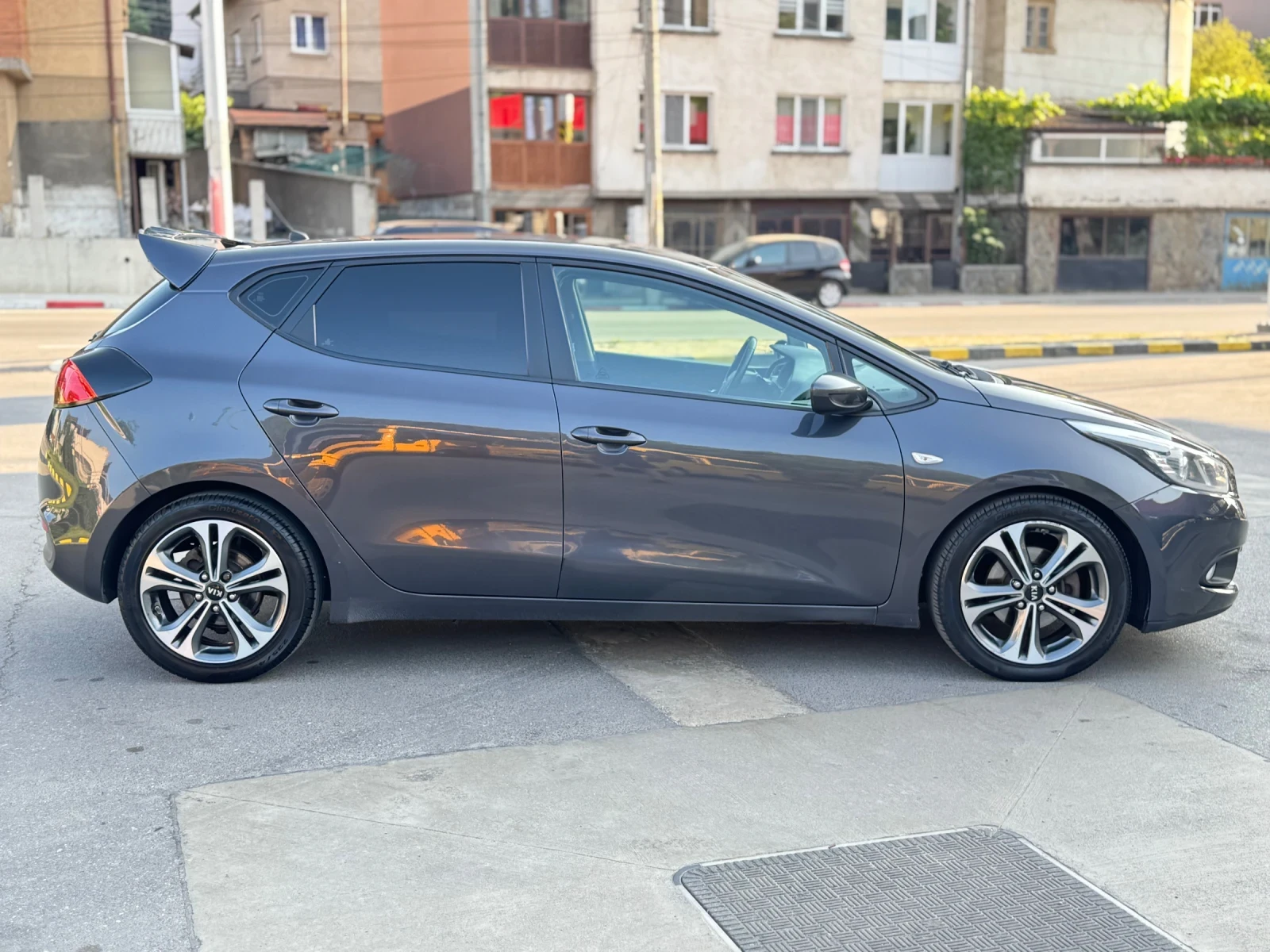 Kia Ceed 1.6CRDI Навигация* Камера* Печка - изображение 6