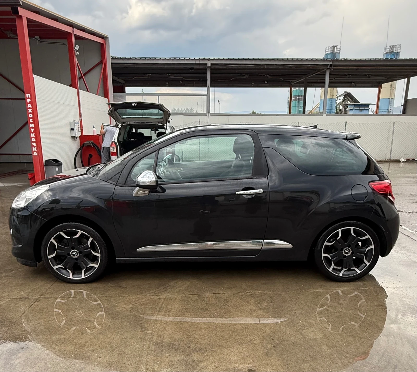 Citroen DS3 1.6 i 156 к.с. - изображение 8