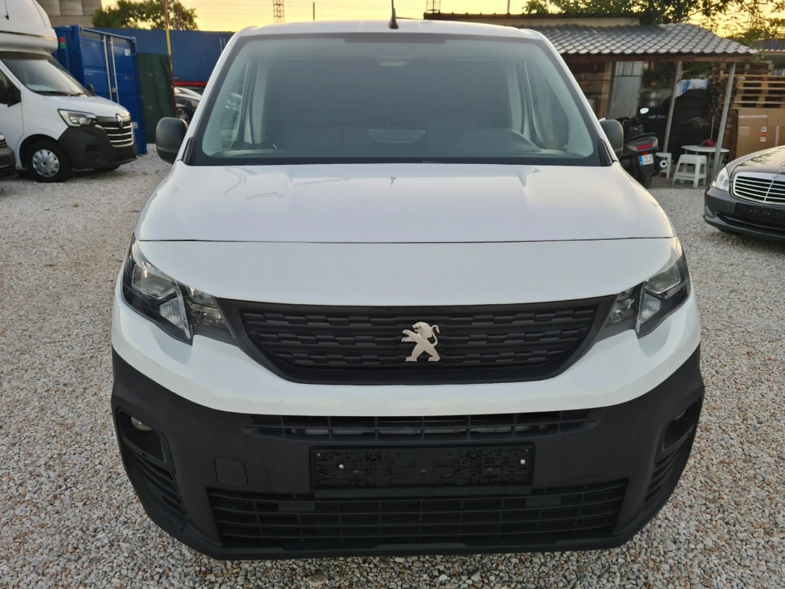 Peugeot Partner 1.5 HDI / navi / euro 6 - изображение 2