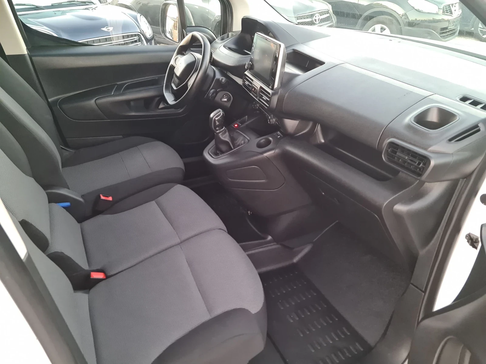 Peugeot Partner 1.5 HDI / navi / euro 6 | Mobile.bg   12