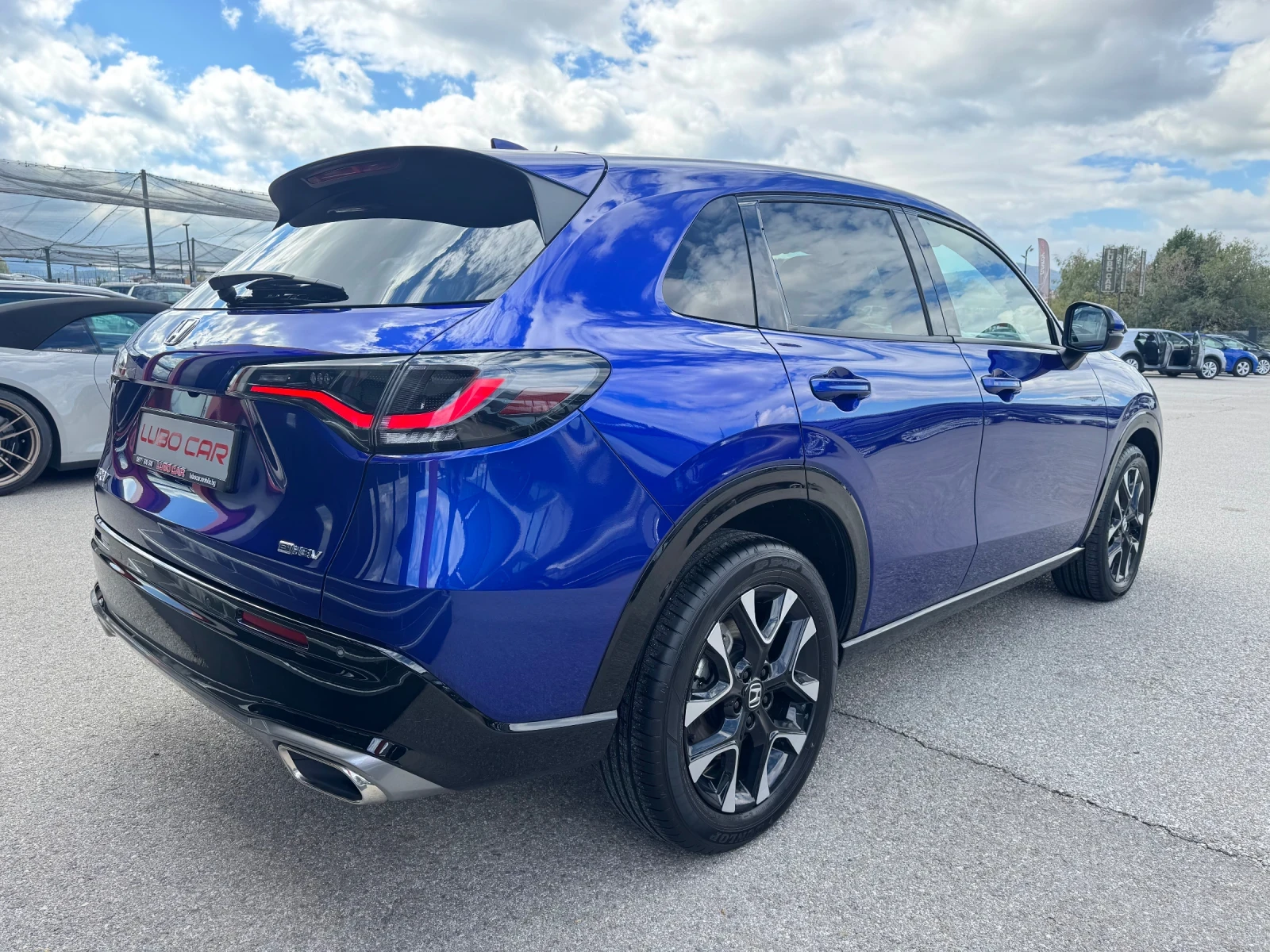 Honda ZR-V 2.0i-HYBRID-FULL LED-KEYLESS-ПАНОРАМА-FULL FULL - изображение 4