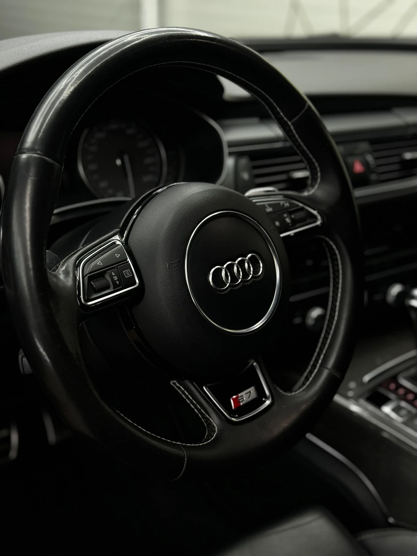 Audi S7   | Mobile.bg   12
