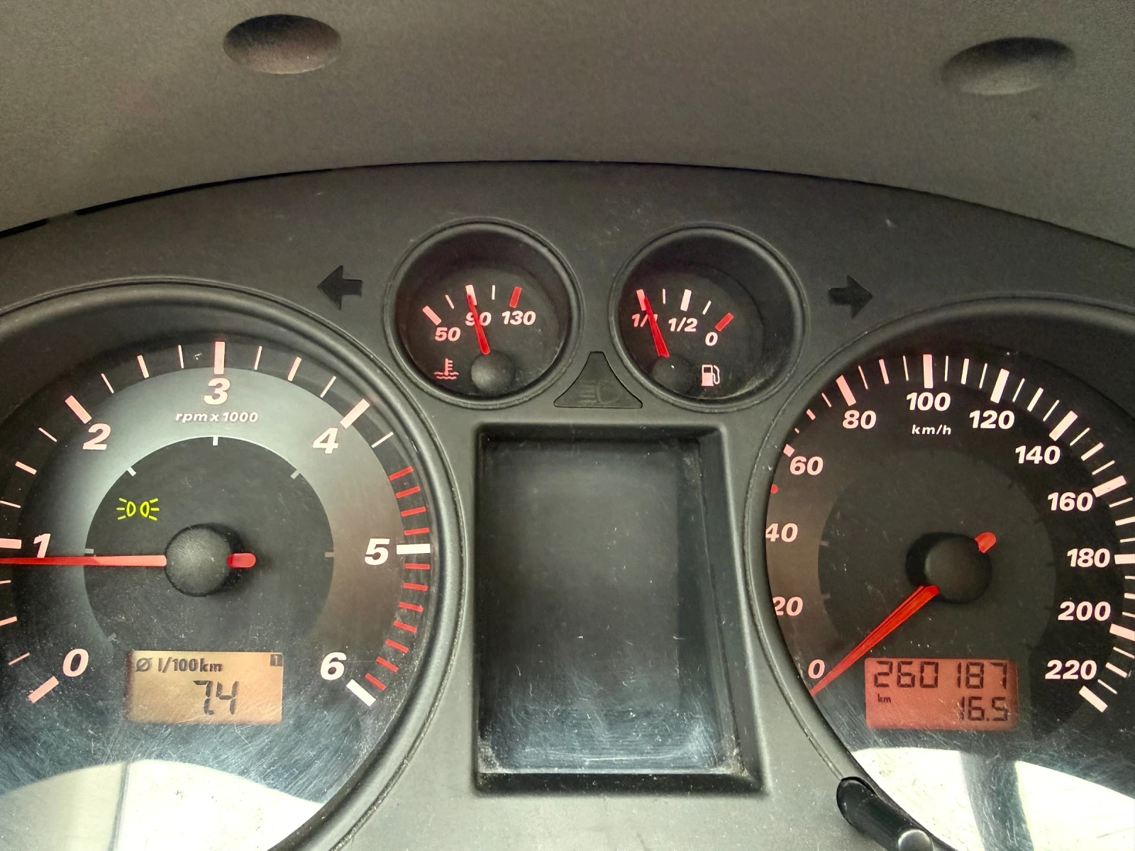 Seat Cordoba, снимка 13 - Автомобили и джипове - 53720312