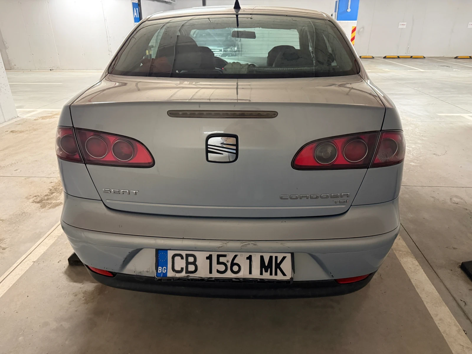 Seat Cordoba, снимка 6 - Автомобили и джипове - 53720312