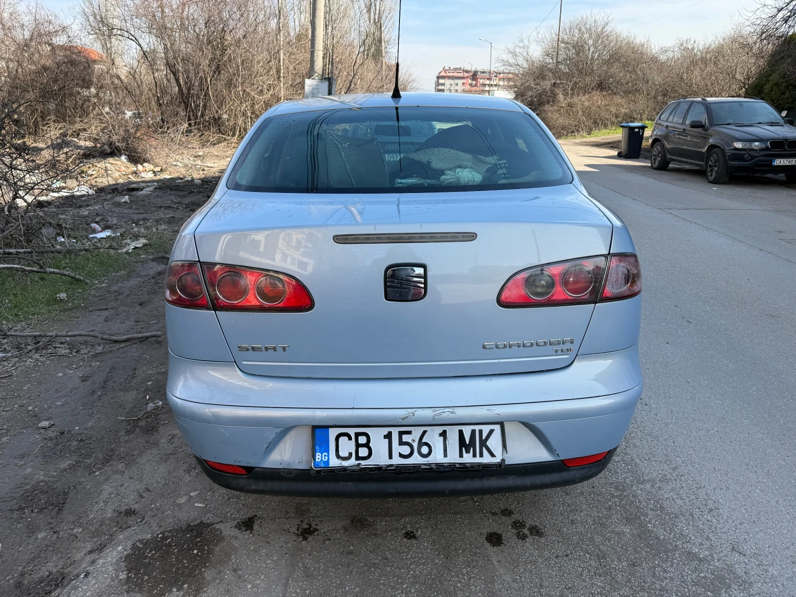 Seat Cordoba, снимка 4 - Автомобили и джипове - 53720312