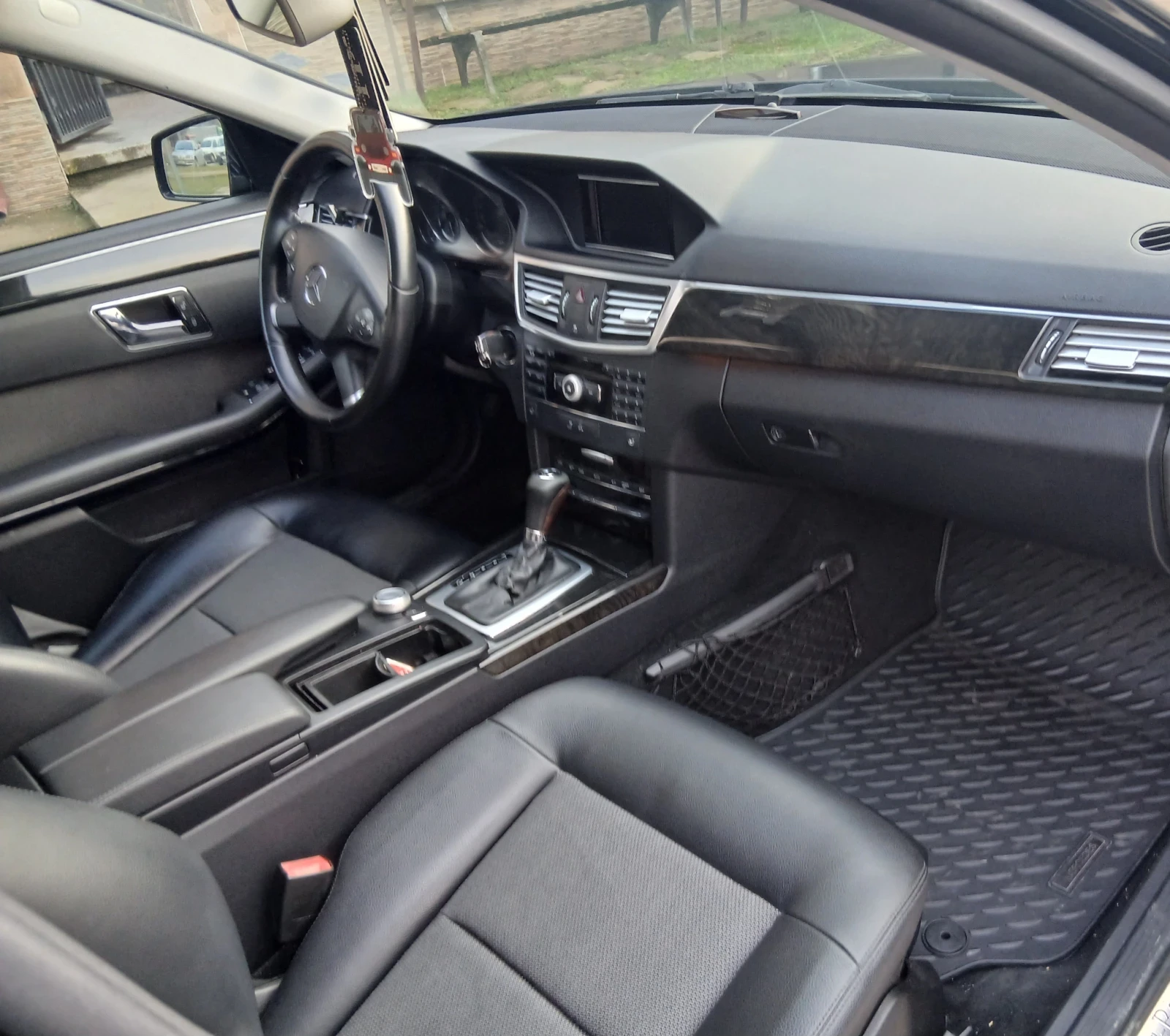 Mercedes-Benz E 220 2.2 , снимка 5 - Автомобили и джипове - 53851574