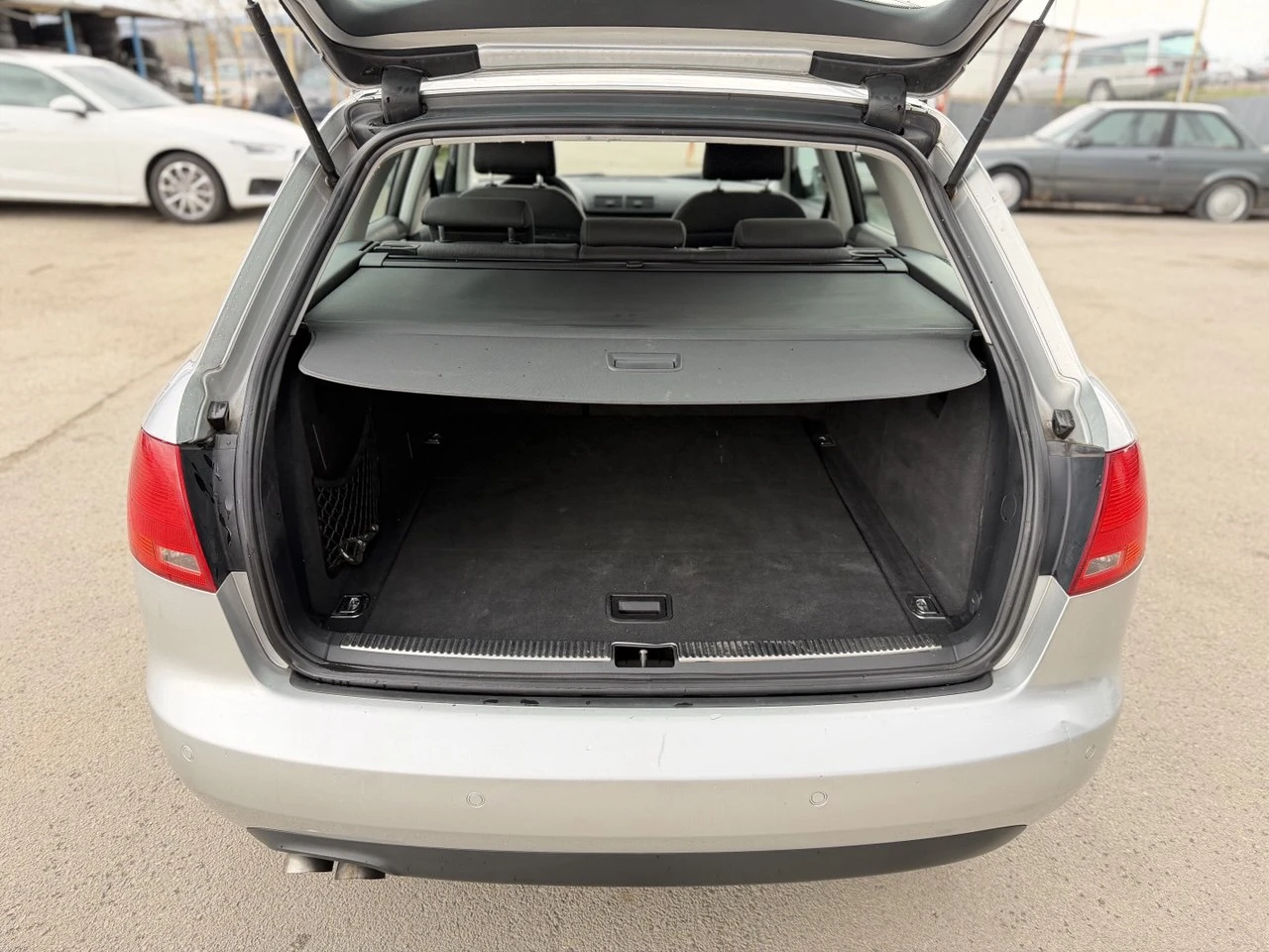 Audi A4 1.9TDI , снимка 16 - Автомобили и джипове - 53903632