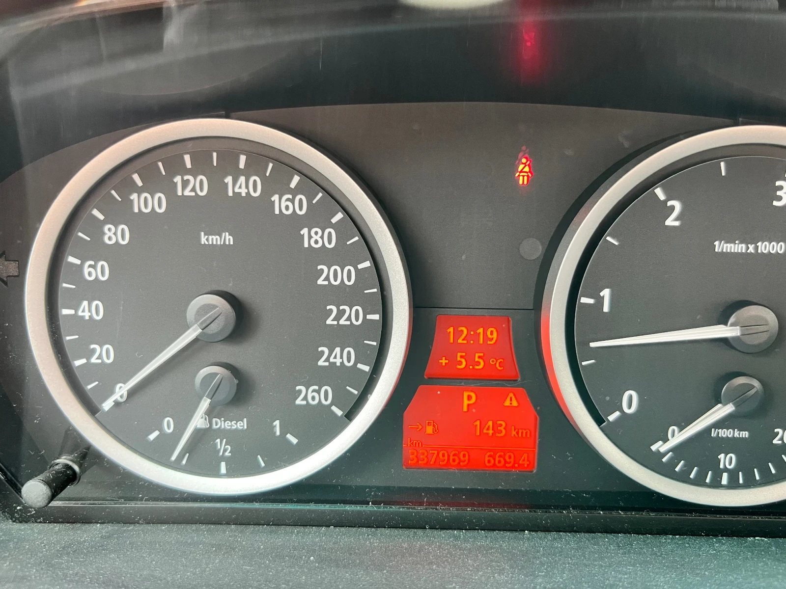 BMW 525, снимка 16 - Автомобили и джипове - 54013456