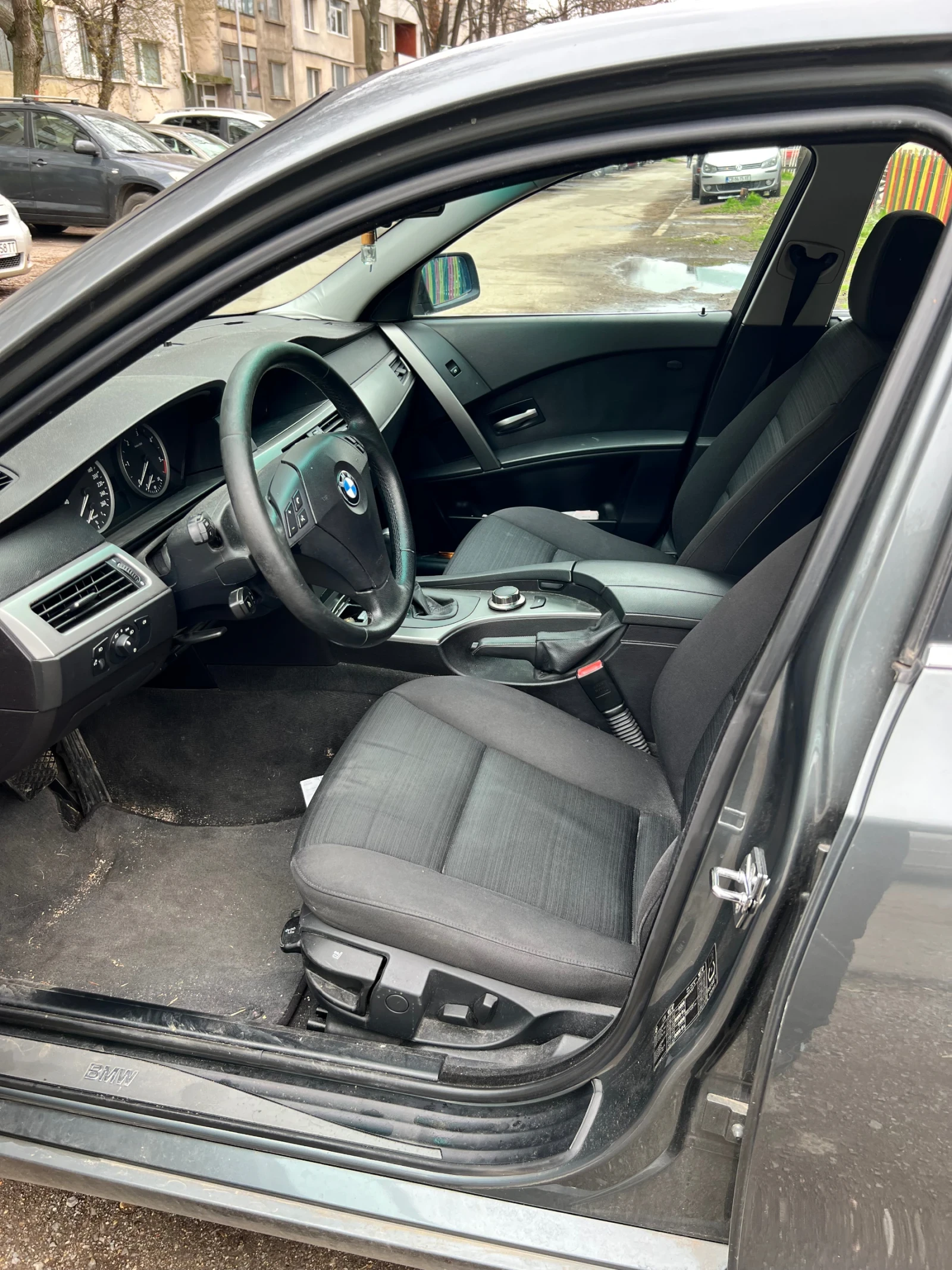 BMW 525, снимка 11 - Автомобили и джипове - 54013456