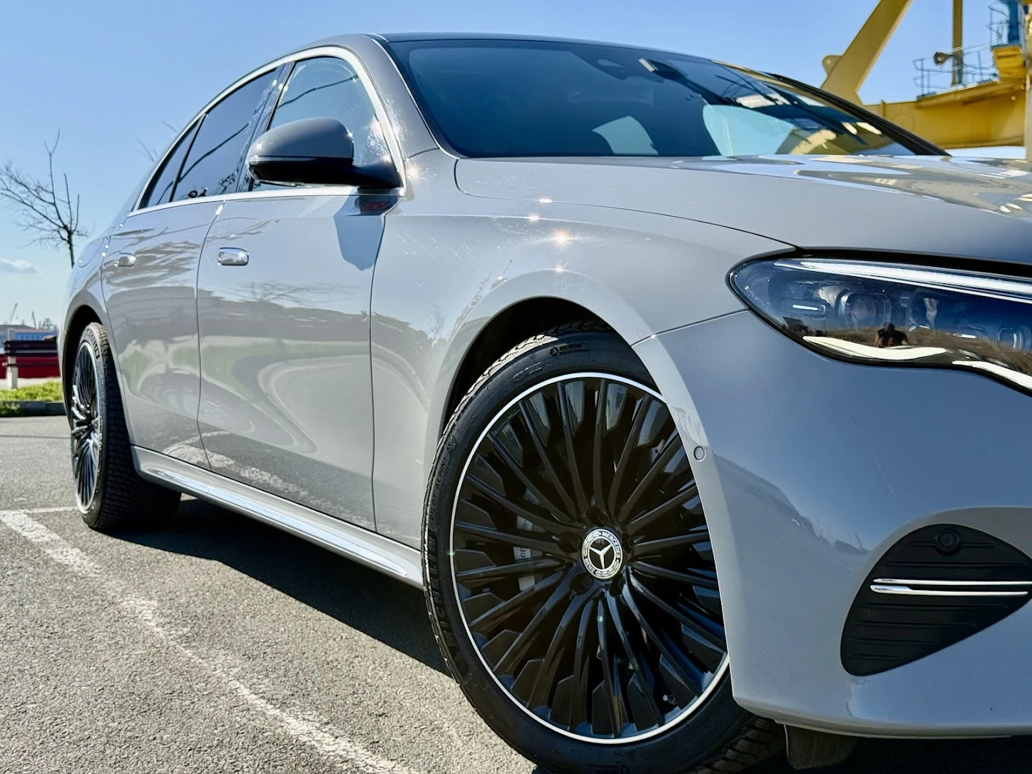 Mercedes-Benz E 400 4matic/AIRmatic/3Dsound/Massage/Superscreeen, снимка 4 - Автомобили и джипове - 54120857