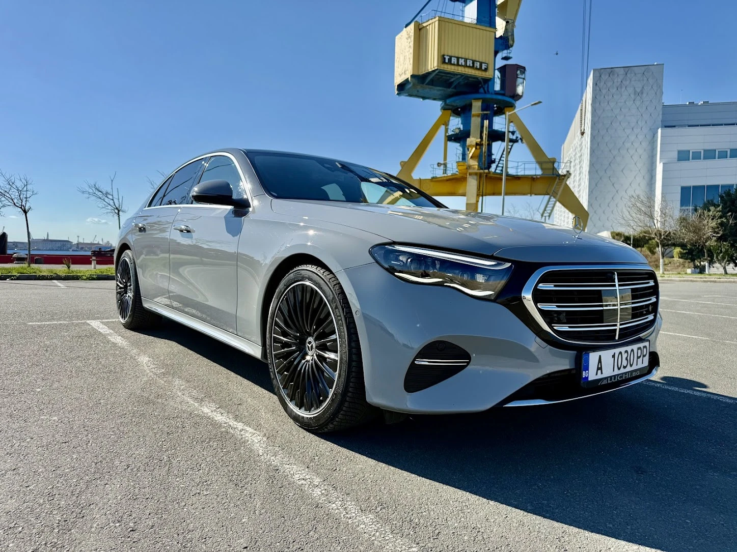 Mercedes-Benz E 400 4matic/AIRmatic/3Dsound/Massage/Superscreeen | Auto.bg — изображение 1