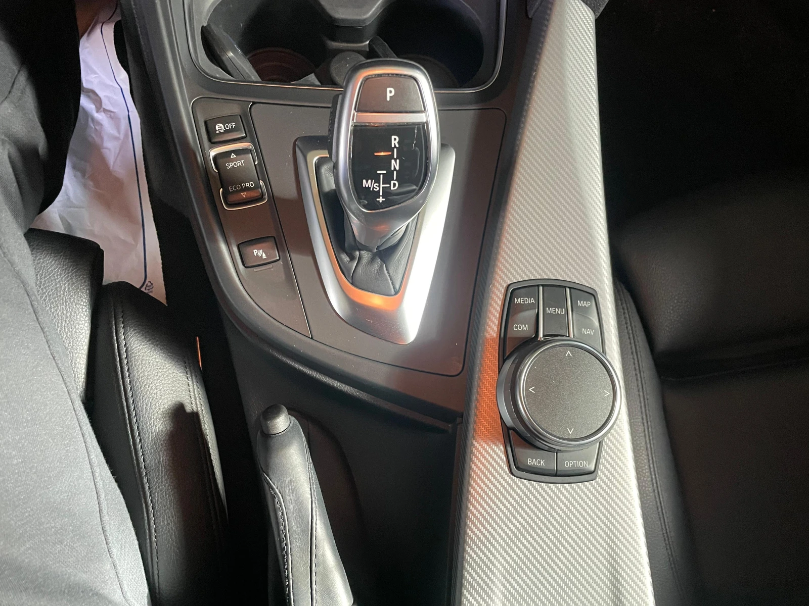 BMW 320 d RWD B47 LCI (FaceLift) ! M Pack !, снимка 17 - Автомобили и джипове - 54148834