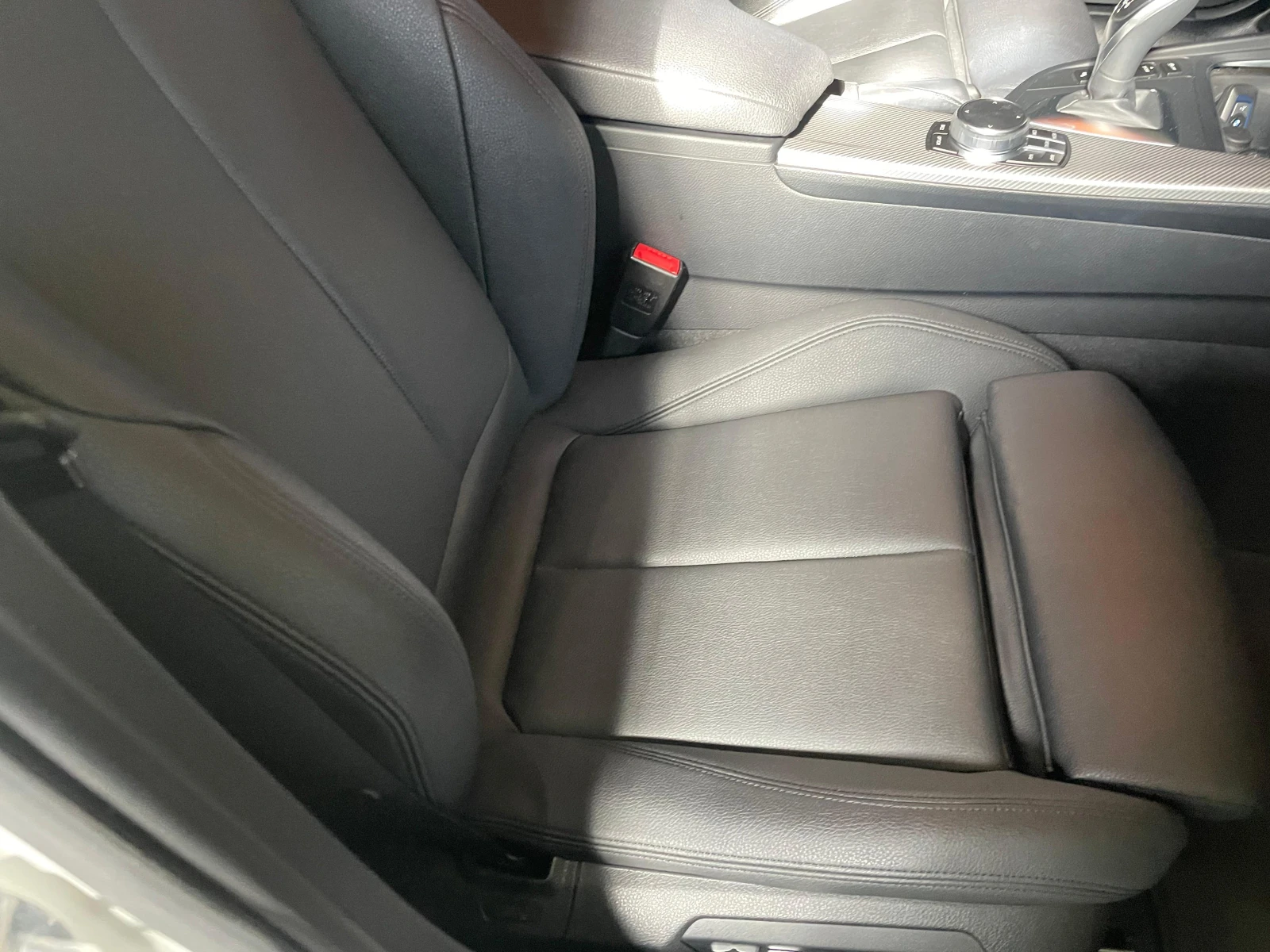 BMW 320 d RWD B47 LCI (FaceLift) ! M Pack !, снимка 11 - Автомобили и джипове - 54148834