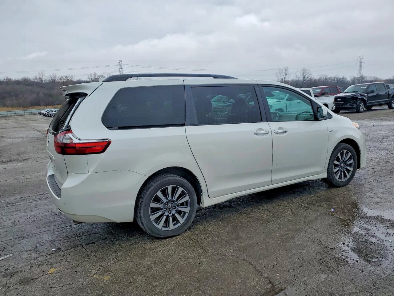 Toyota Sienna 3.5l Xle 7-Passenger | Mobile.bg � ����������� 3
