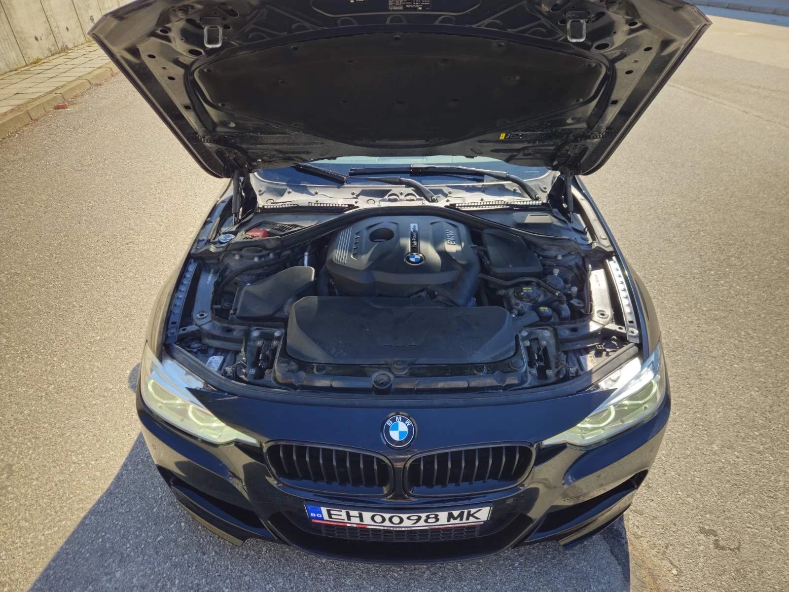 BMW 330  MPerformance, снимка 15 - Автомобили и джипове - 55536638