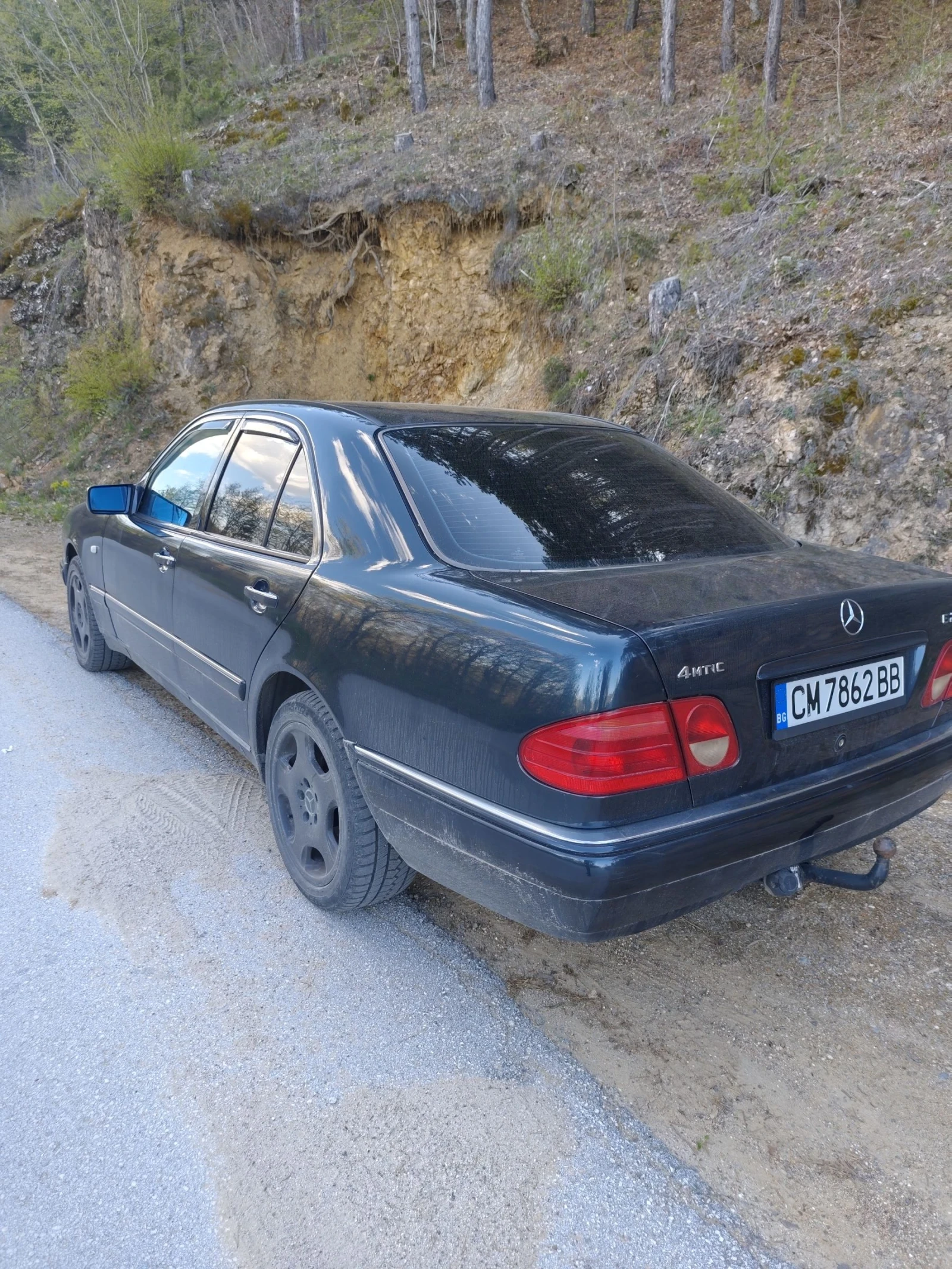 Mercedes-Benz E 280  GAZ 4MATIC, снимка 5 - Автомобили и джипове - 54796847