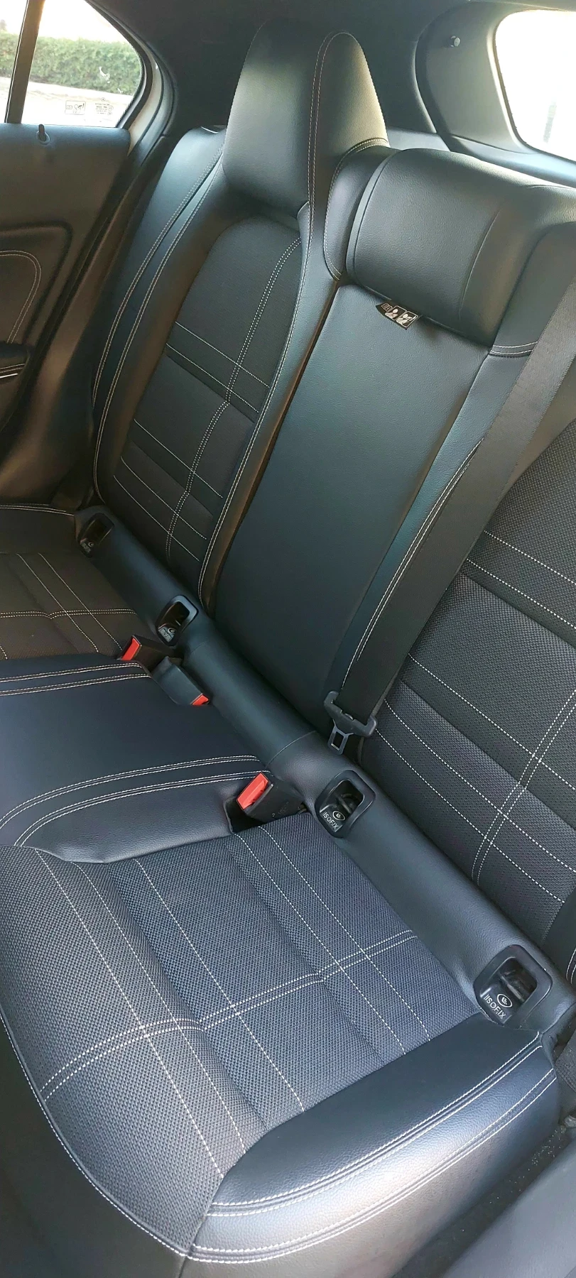 Mercedes-Benz A 180 SPORT EDITION , снимка 13 - Автомобили и джипове - 55693229