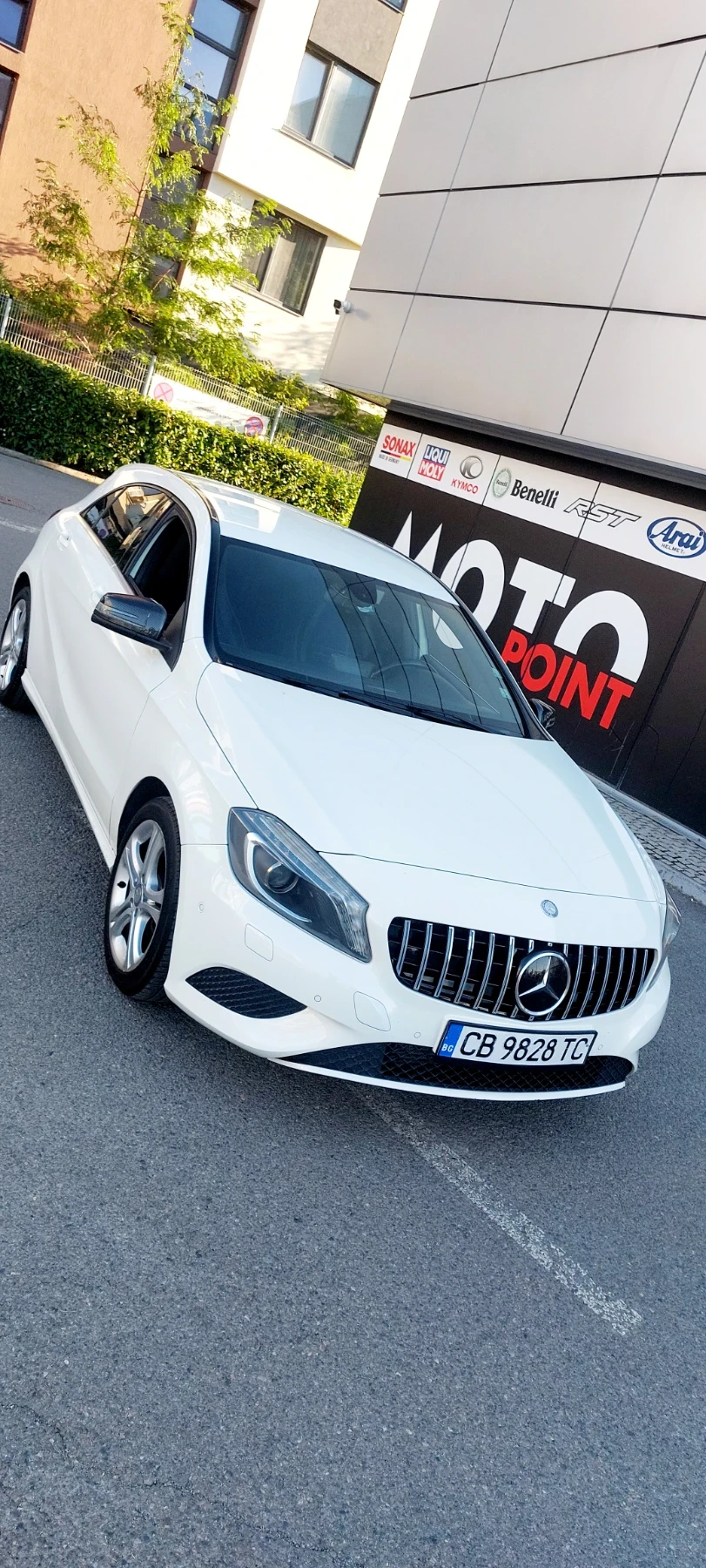 Mercedes-Benz A 180 SPORT EDITION , снимка 3 - Автомобили и джипове - 55693229