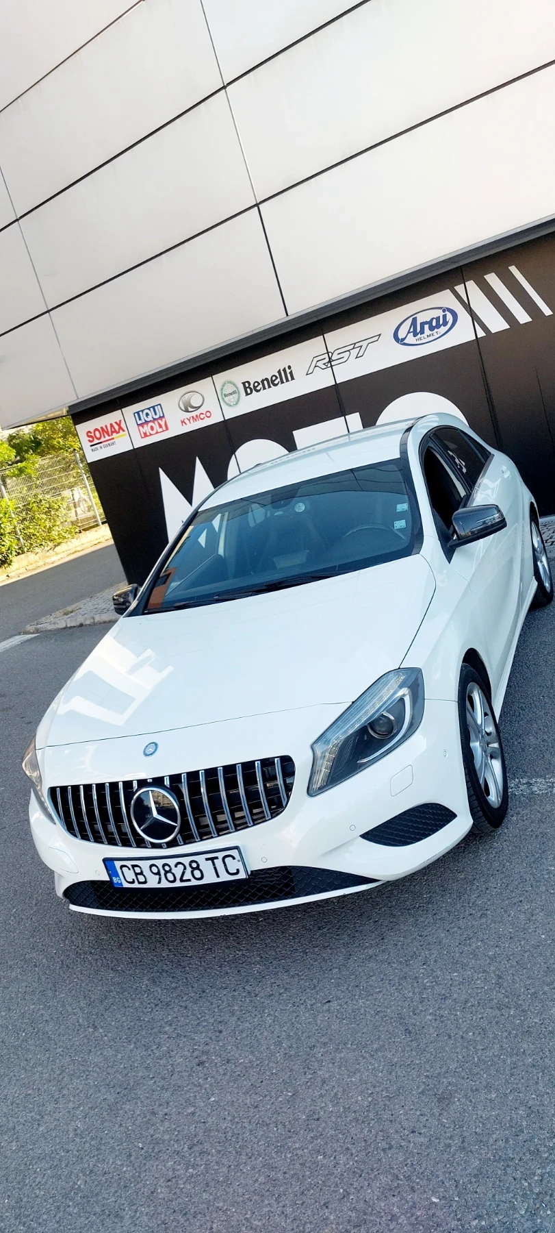 Mercedes-Benz A 180 SPORT EDITION , снимка 11 - Автомобили и джипове - 55693229