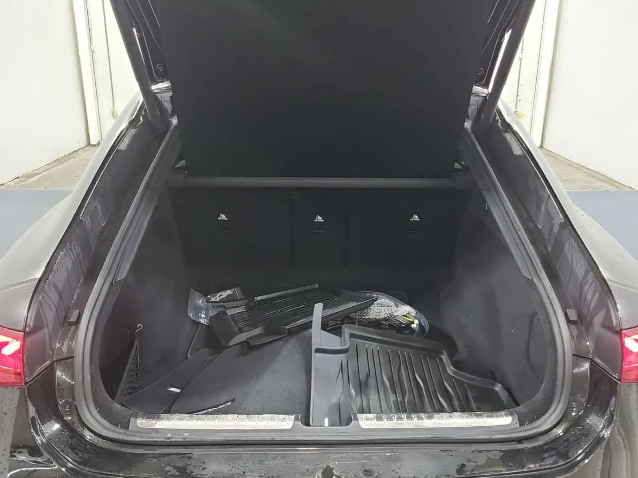 Mercedes-Benz EQS 4matic+ Sedan Amg * ���������� ��� ������������*  | Mobile.bg � ����������� 14
