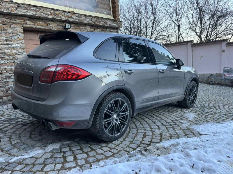 Porsche Cayenne, снимка 2 - Автомобили и джипове - 46289165