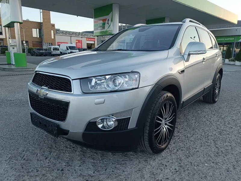 Chevrolet Captiva 2.2d AVTOMAT 4X4 7m FULL SERVICE , снимка 1 - Автомобили и джипове - 47671864