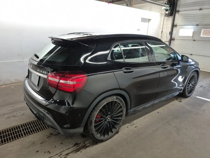 Mercedes-Benz GLA * AMG 45 * CARFAX * ЦЕНА ДО БГ, снимка 10 - Автомобили и джипове - 53342771