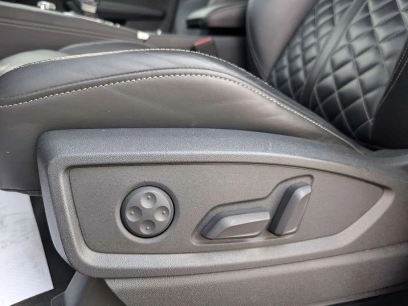 Audi SQ5 * quattro Premium * CARFAX * ЦЕНА ДО БГ, снимка 16 - Автомобили и джипове - 53384698
